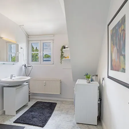 Schoene Dachgeschoss Apartament Warstein