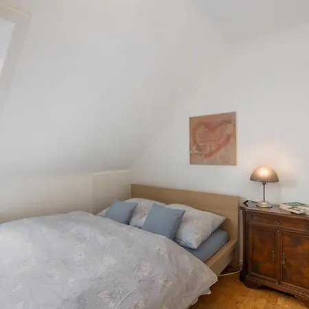 Schoene Dachgeschoss Apartament *