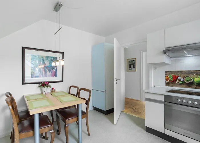 Schöne Dachgeschoss *