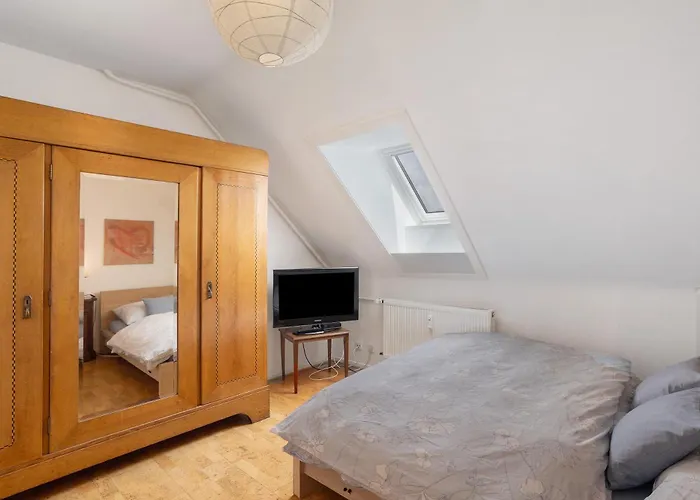 Schöne Dachgeschoss Apartment